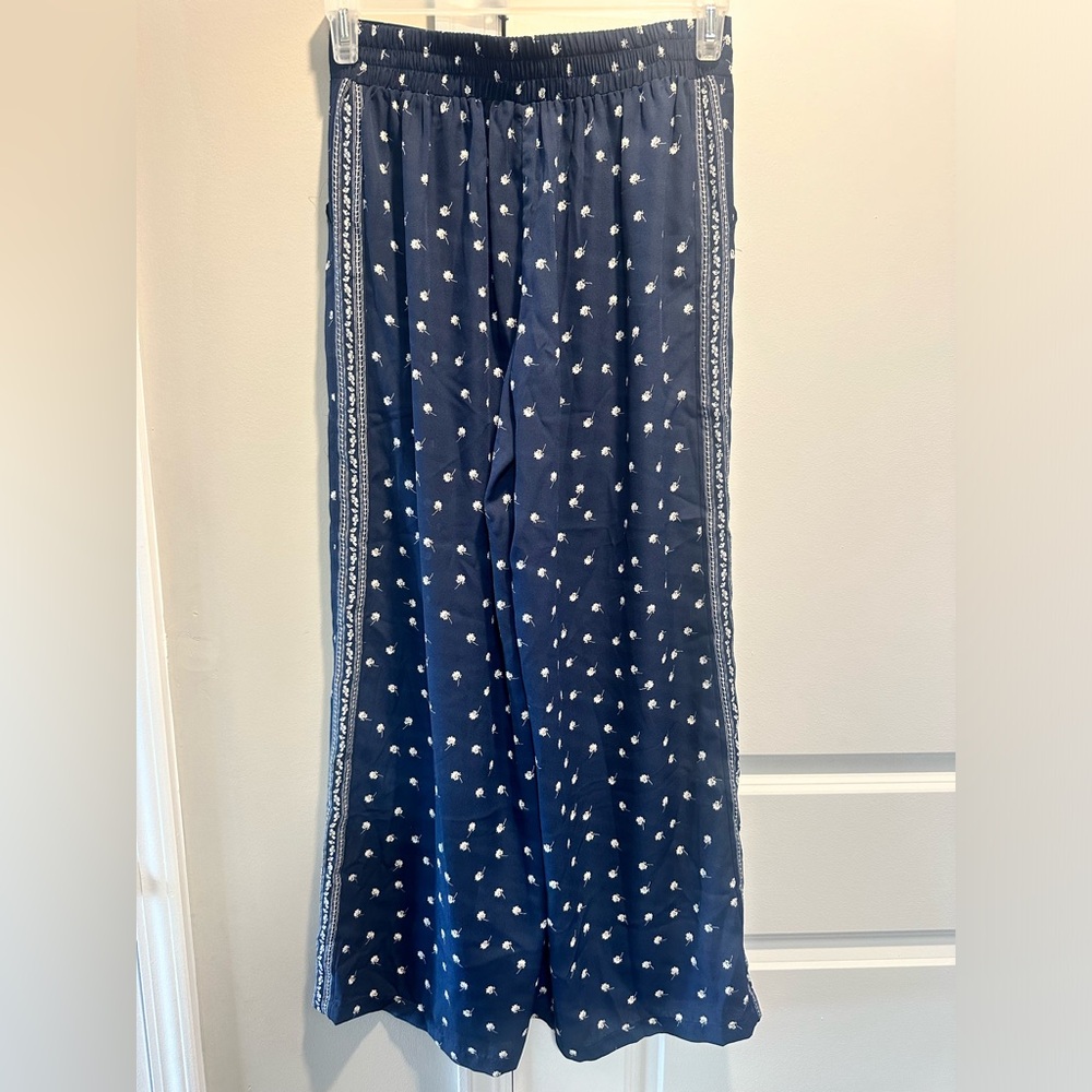 Max Studio NWT Sheer Navy Dress Pants Medium